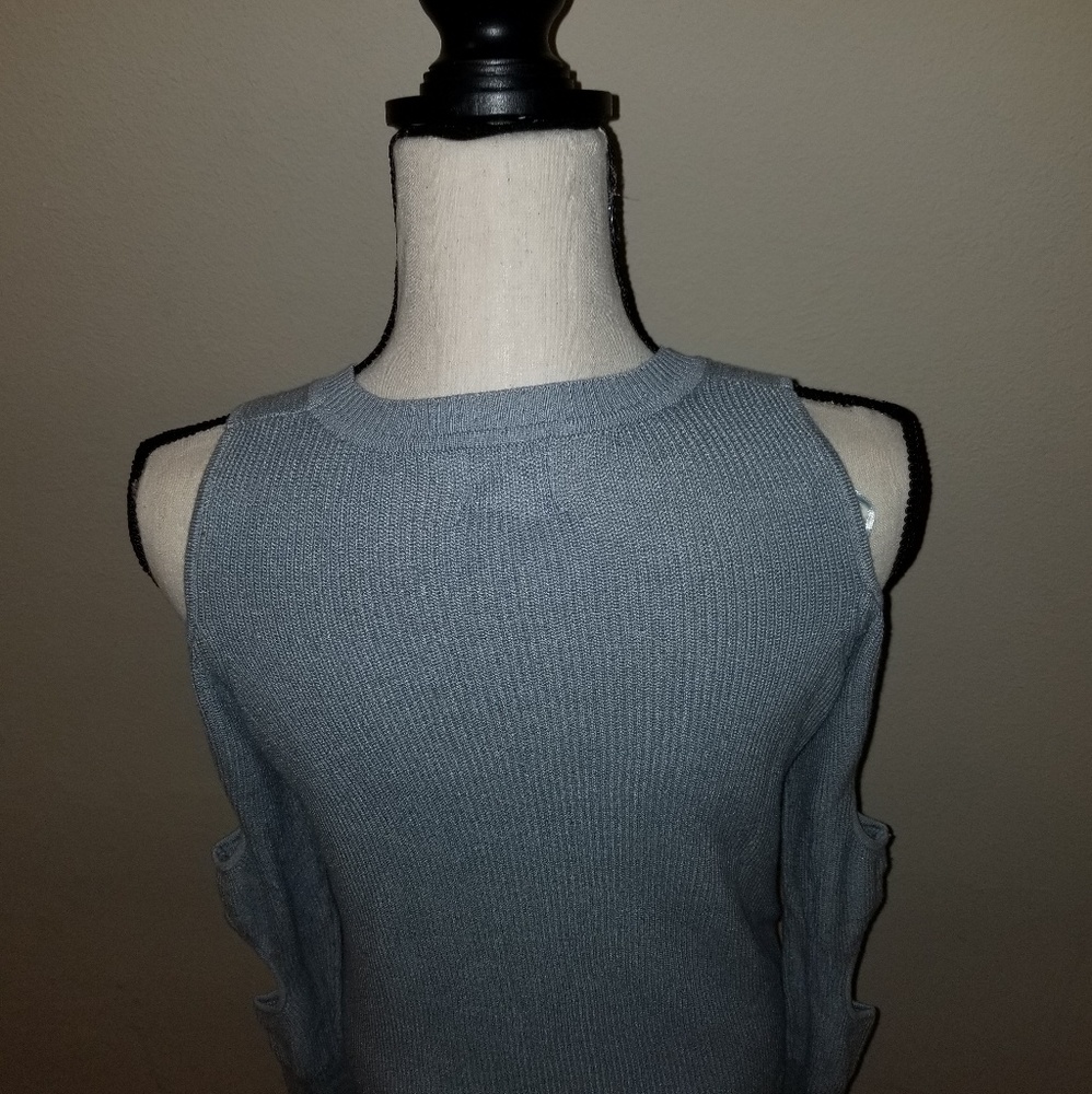 Grey Knit - Picture 2 of 3
